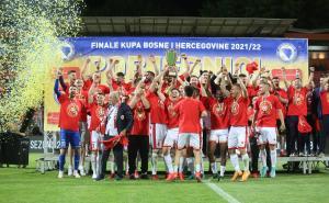 Foto: Dž.K./Radiosarajevo / Pogledajte kako su igrači Veleža proslavili trofej pobjednika Kupa BiH
